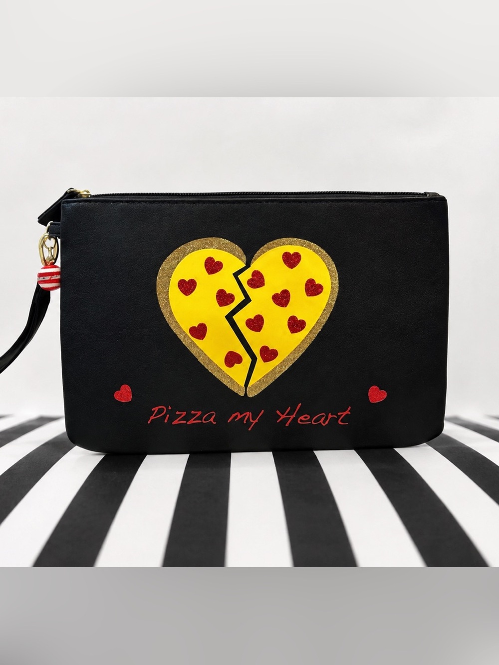 Betsy Johnson‎ Pizza My Heart Wristlet Clutch